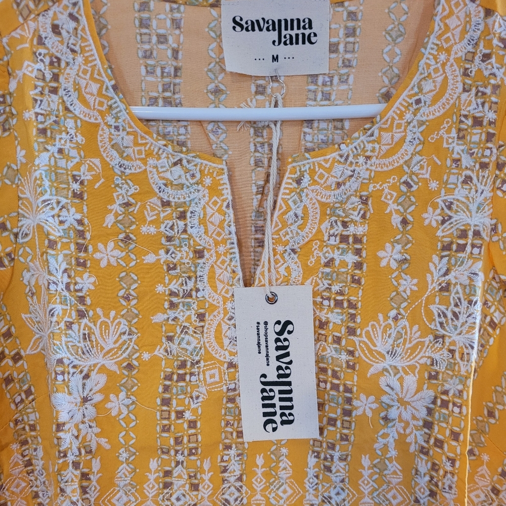 Savanna Jane Yellow and White Sleeveless Top With White Lace Embelishment - Picture 2 of 8